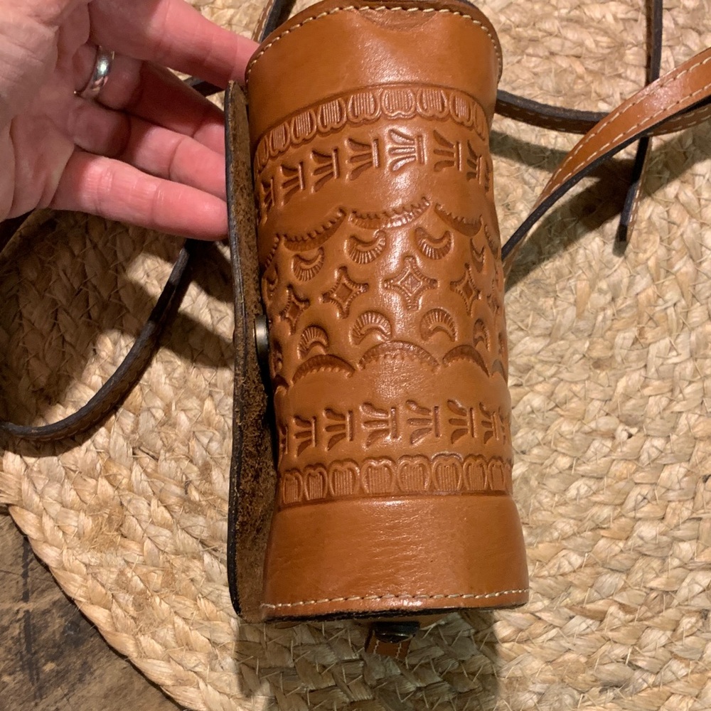 Beautiful Patricia Nash Tooled Brown Leather Crossbody Bag - Picture 5 of 10